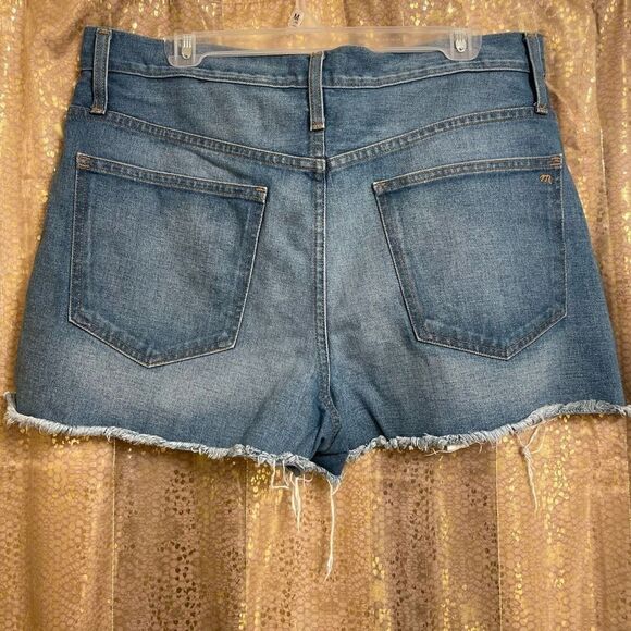 Madewell High Rise Raw Hem Medium Wash Denim Shorts, 32 NWOT - Picture 2 of 6